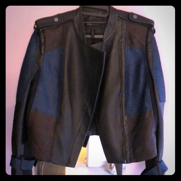 BCBGMAXAZRIA - Picture 1 of 2